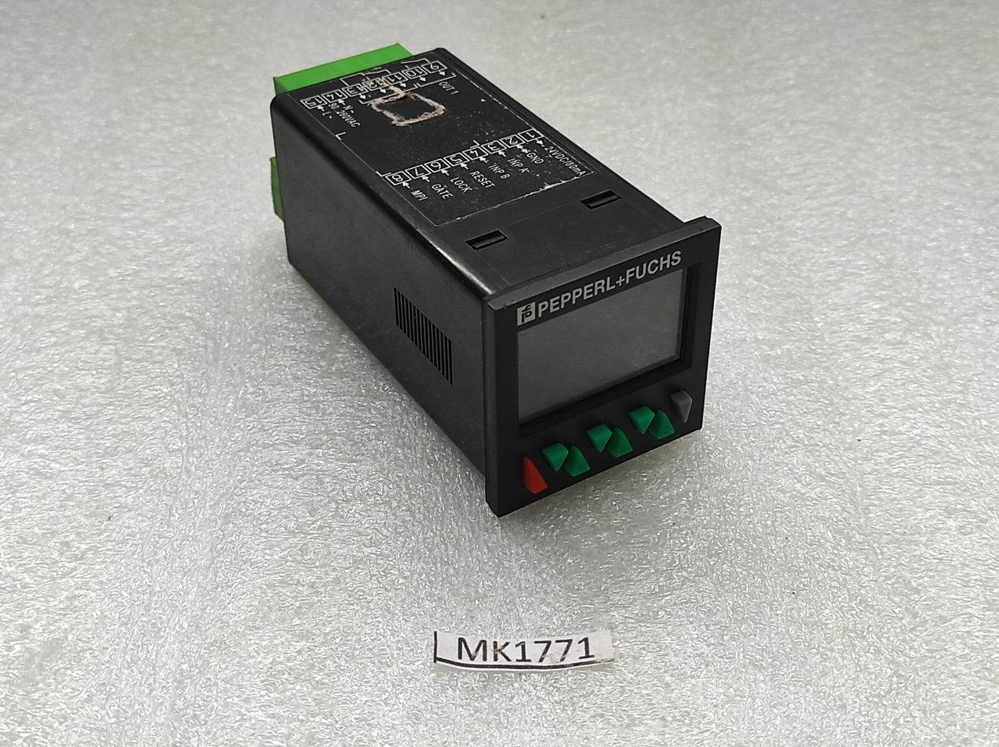 PEPPERL + FUCHS KC-LCDC-48-2R-230VAC TIMER COUNTER 214740 100-240V