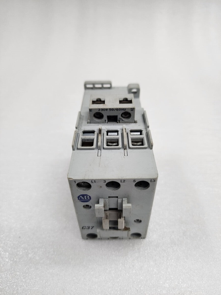 ALLEN BRADLEY CAT 100-C37-00 SER C MAGNETIC CONTACTOR COIL VOLTAGE 230VAC