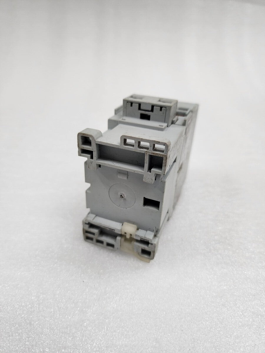 ALLEN BRADLEY CAT 100-C37-00 SER C MAGNETIC CONTACTOR COIL VOLTAGE 230VAC