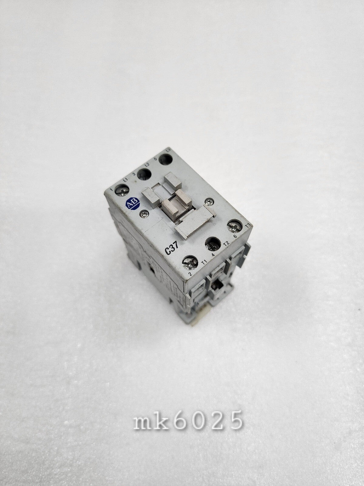 ALLEN BRADLEY CAT 100-C37-00 SER C MAGNETIC CONTACTOR COIL VOLTAGE 230VAC