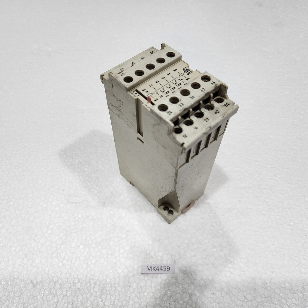 DOLD AD 8851.14 LATCHING RELAY 0016370 220-230V