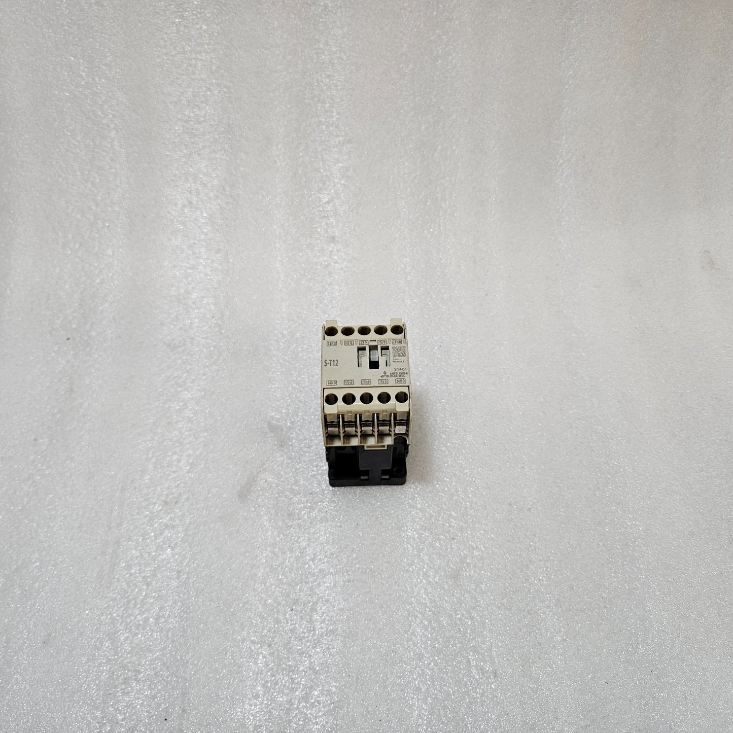MITSUBISHI S-T12 MAGNETIC CONTACTOR 3-POLE 20A AC-3 MOTOR CONTACTOR 100-127V MAD