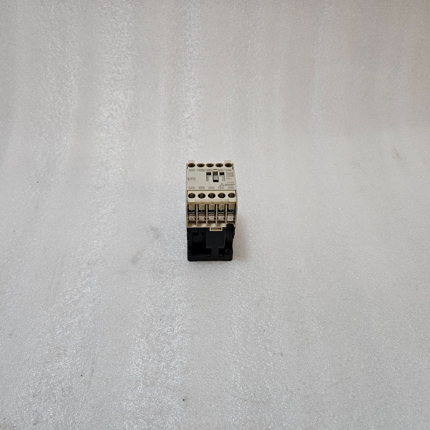 MITSUBISHI S-T12 MAGNETIC CONTACTOR 3-POLE 20A AC-3 MOTOR CONTACTOR 100-127V MAD