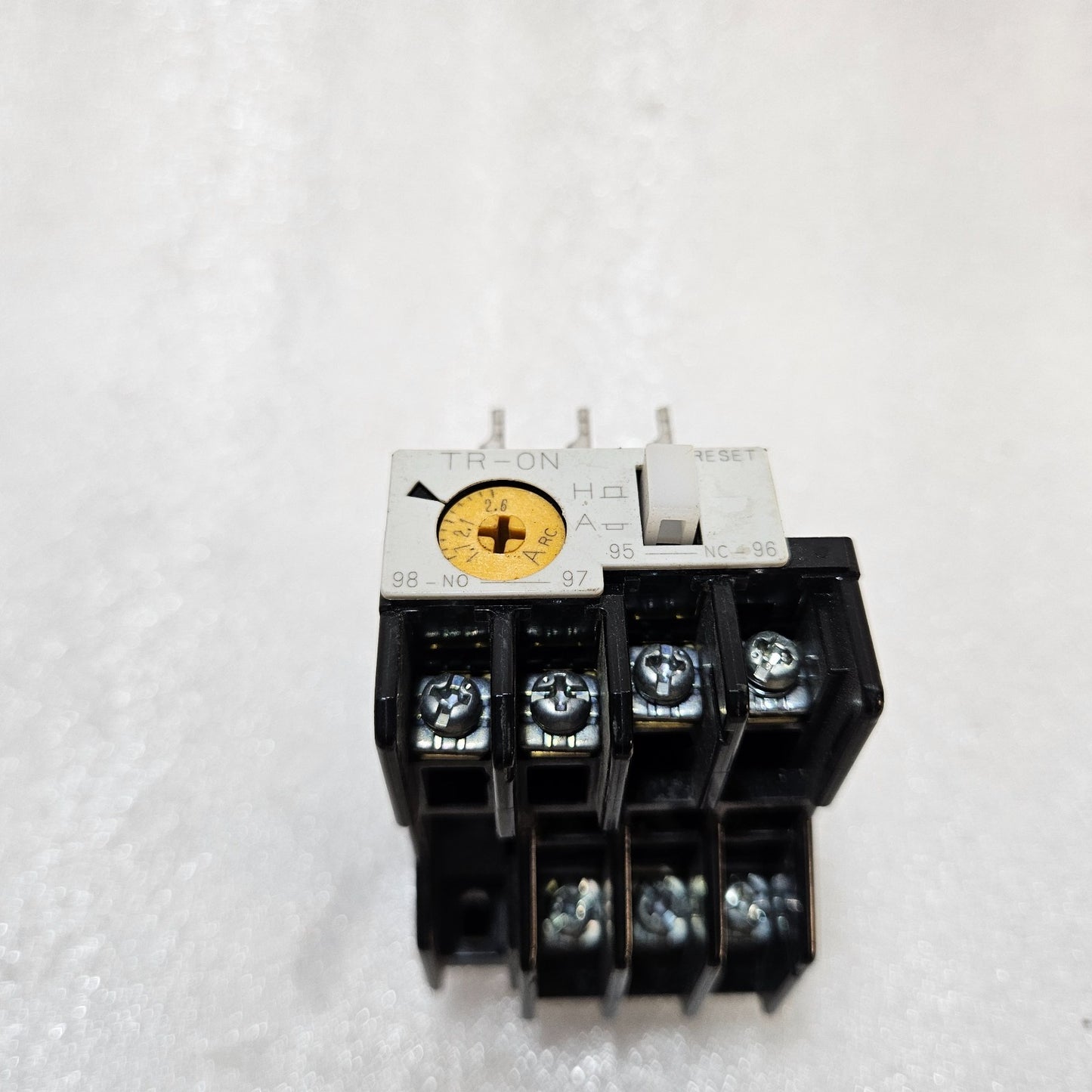 FUJI ELECTRIC TR-ON TR13N THERMAL OVERLOAD RELAY 1.7–2.6A MOTOR PROTECTION RELAY