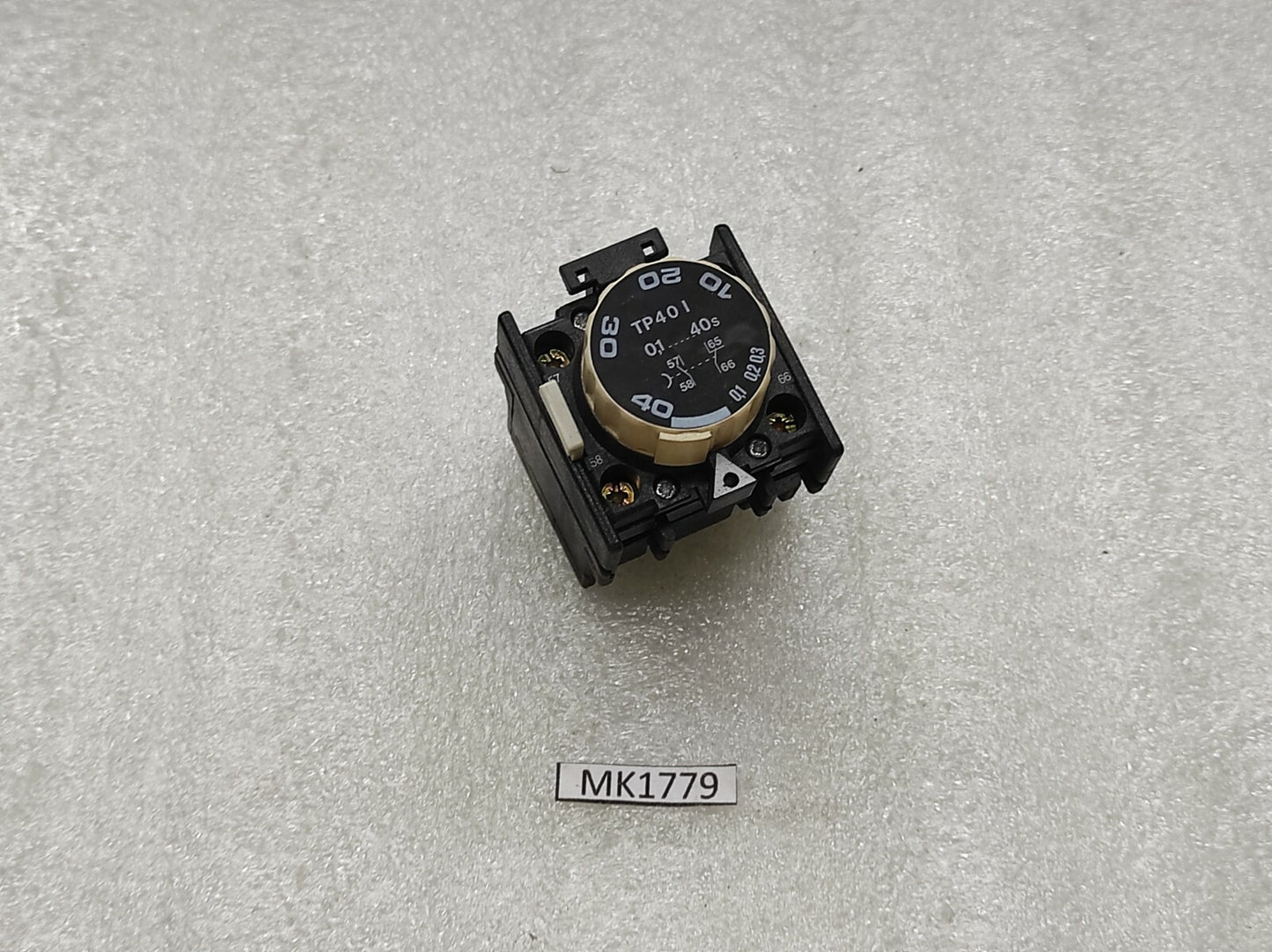 ABB TP40I PNEUMATIC TIMER FPTN477016R0008 0.1-40S NIB