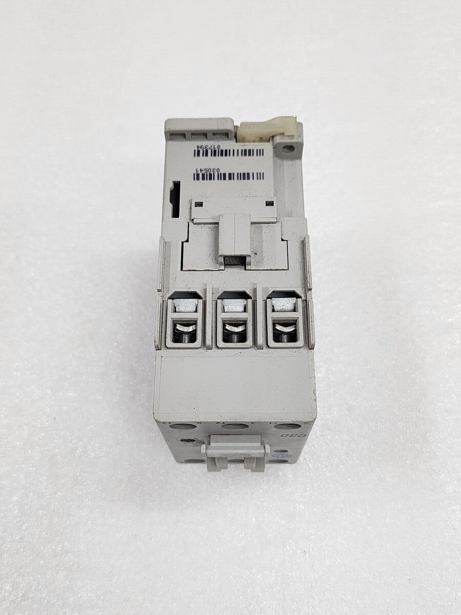 ALLEN BRADLEY CAT 100-C30E-00 SER C MAGNETIC CONTACTOR COIL VOLTAGE 24VDC