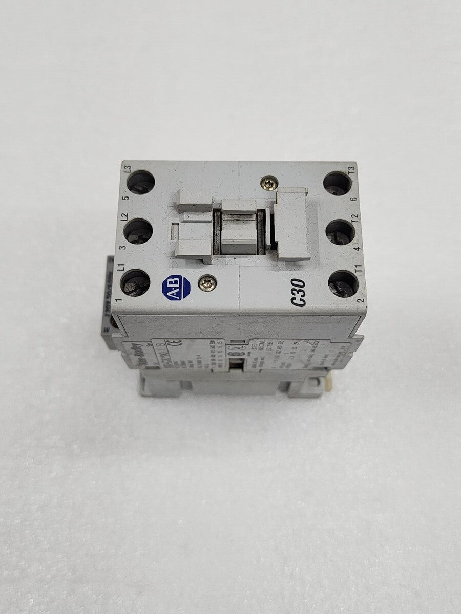 ALLEN BRADLEY CAT 100-C30-00 SER B MAGNETIC CONTACTOR COIL VOLTAGE 230V