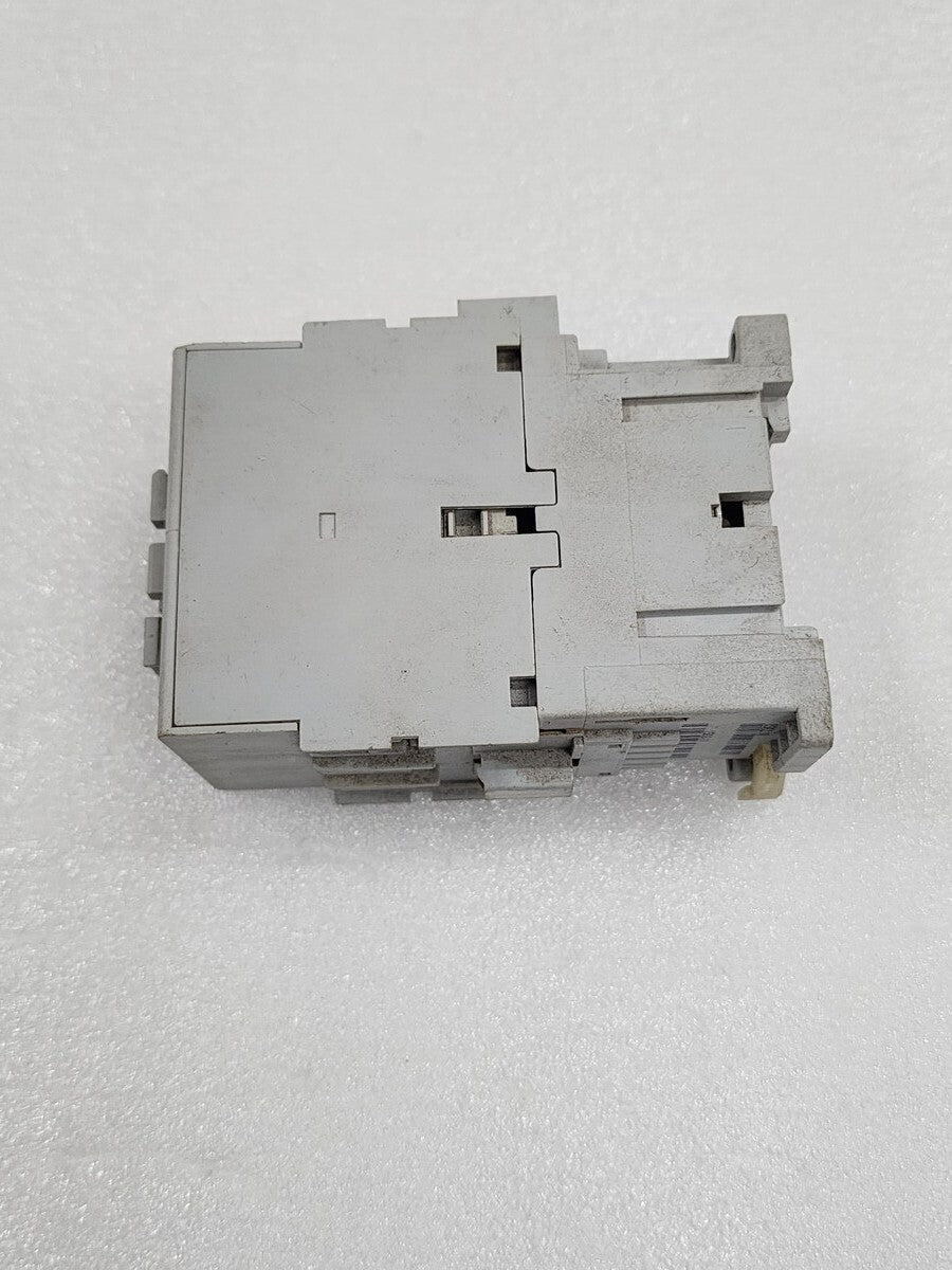 ALLEN BRADLEY CAT 100-C30-00 SER B MAGNETIC CONTACTOR COIL VOLTAGE 230V