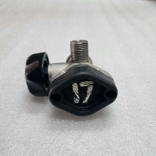 SCOTT BREATHING AIR CYLINDER VALVE 3000 PSI THREAD M18