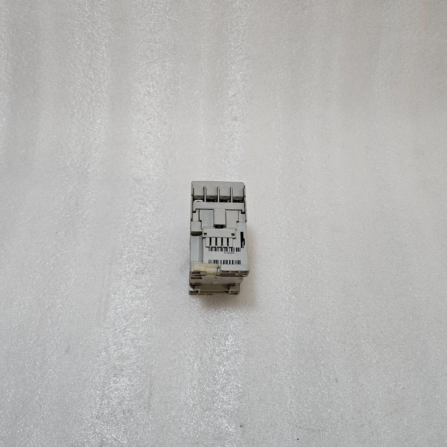 ALLEN-BRADLEY 700-CF310-A CONTACTOR, 3-PHASE 25A 110-120V CONTROL RELAY