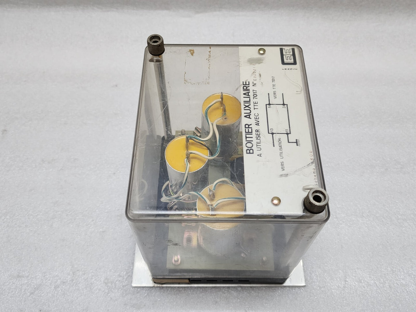 BOITIER AUXILIAIRE SCHEMA 9806 USE WITH TTE 7017