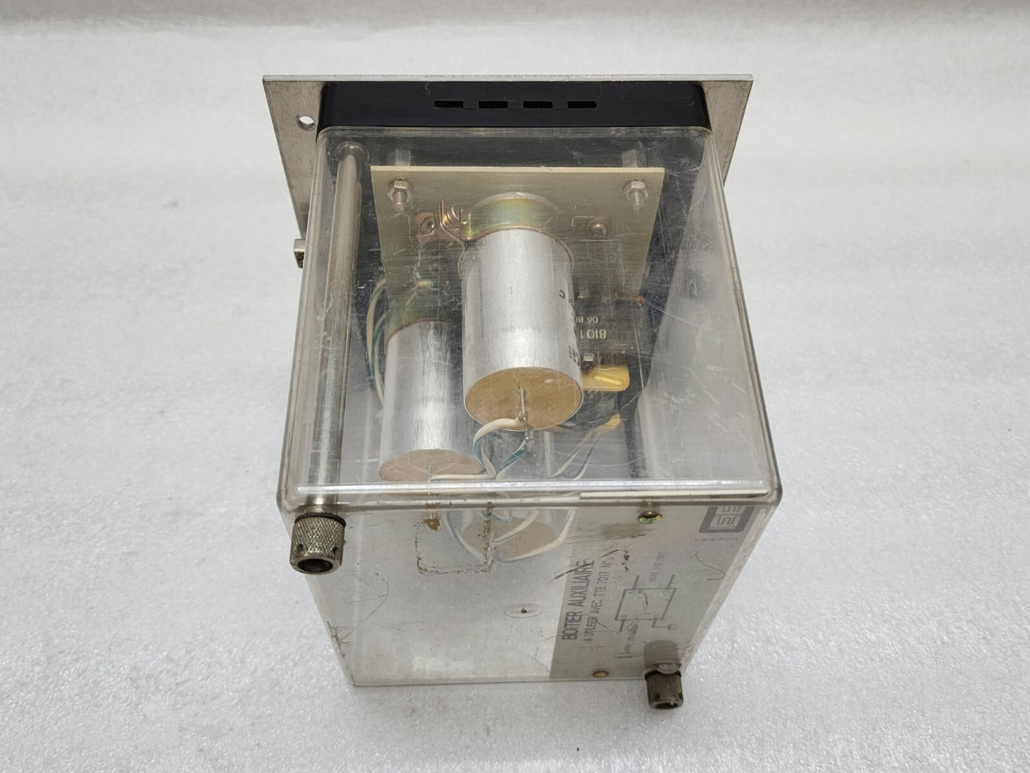 BOITIER AUXILIAIRE SCHEMA 9806 USE WITH TTE 7017