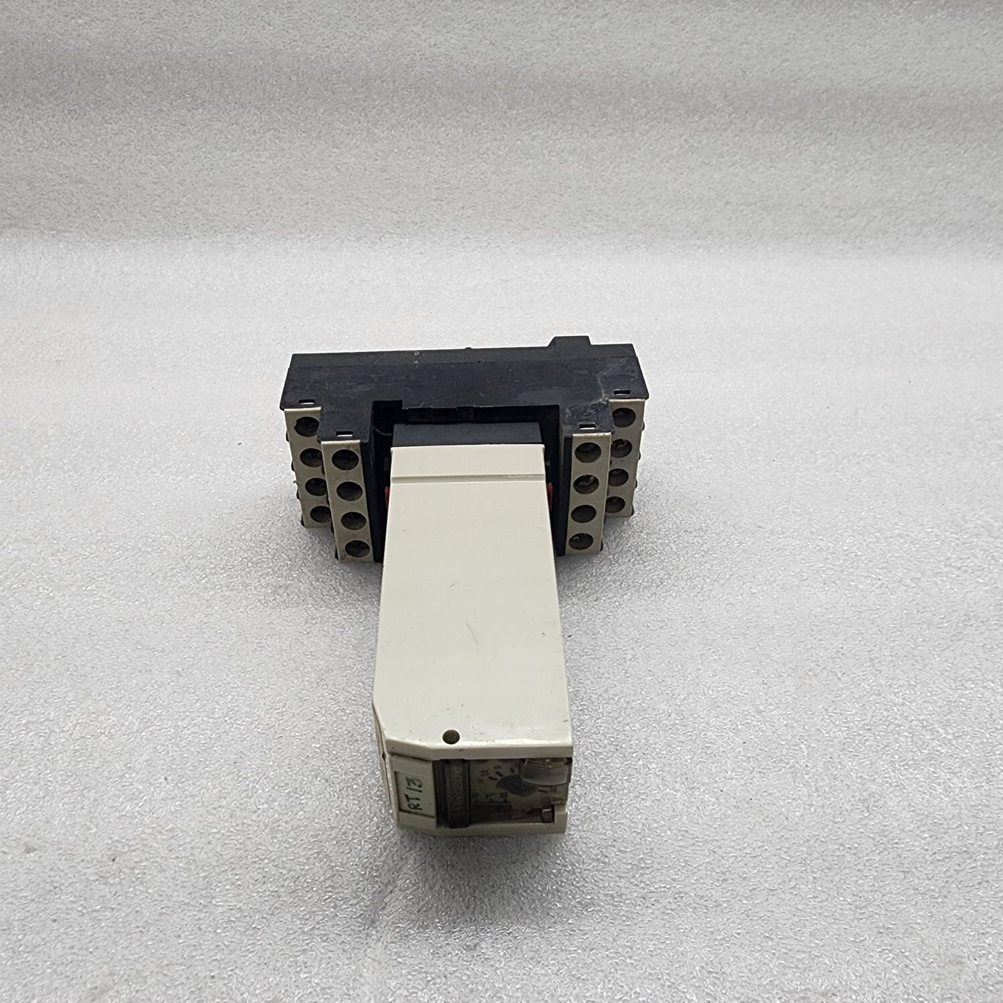 RHR 418E PLUG IN RELAY