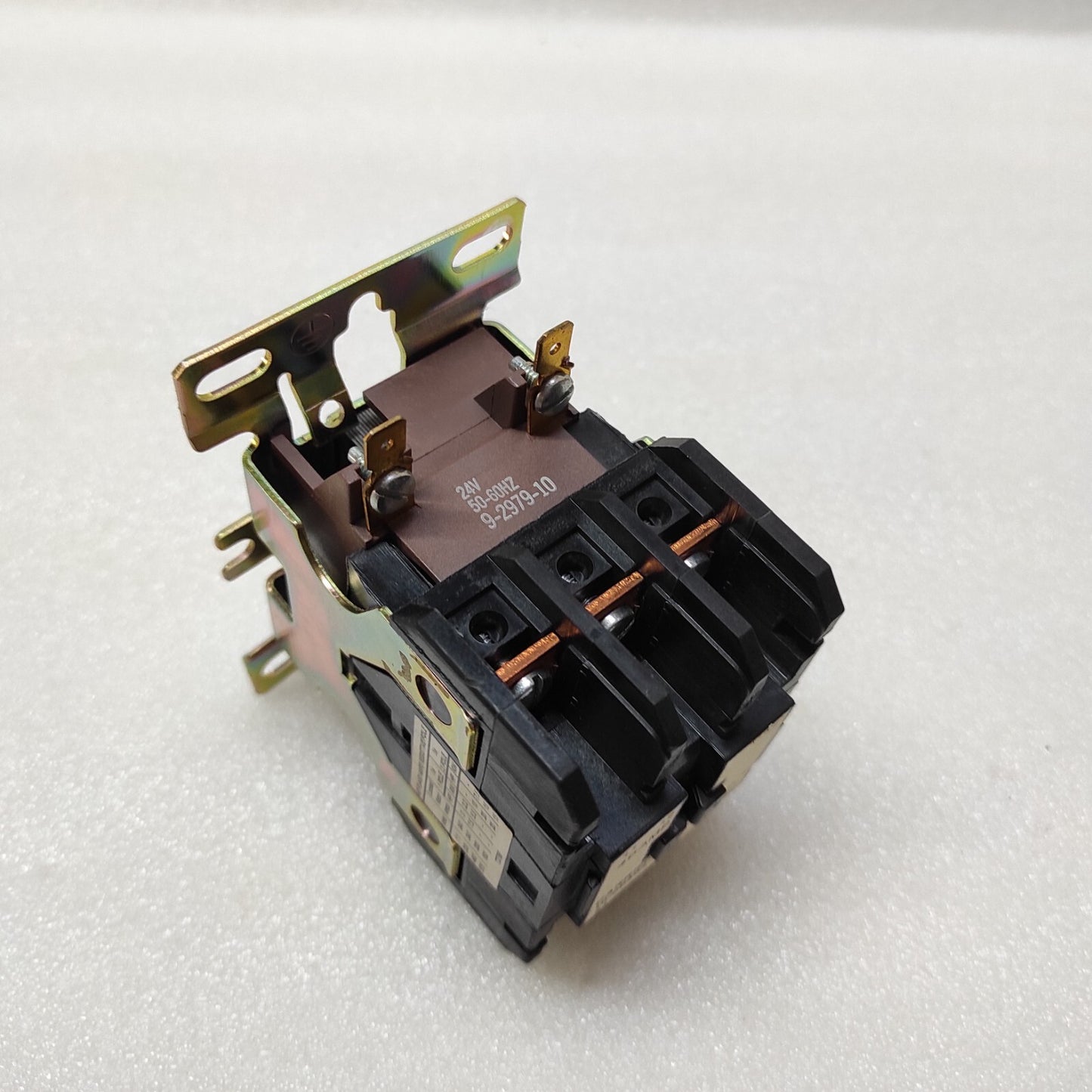 CARRIER 10-00304-33 CONTACTOR 40A COIL VOLTAGE 24V