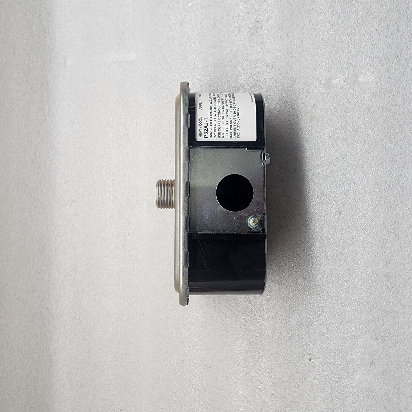 JOHNSON CONTROLS P32AJ-1 PRESSURE SWITCH 1.25KPA P32AJ-1C
