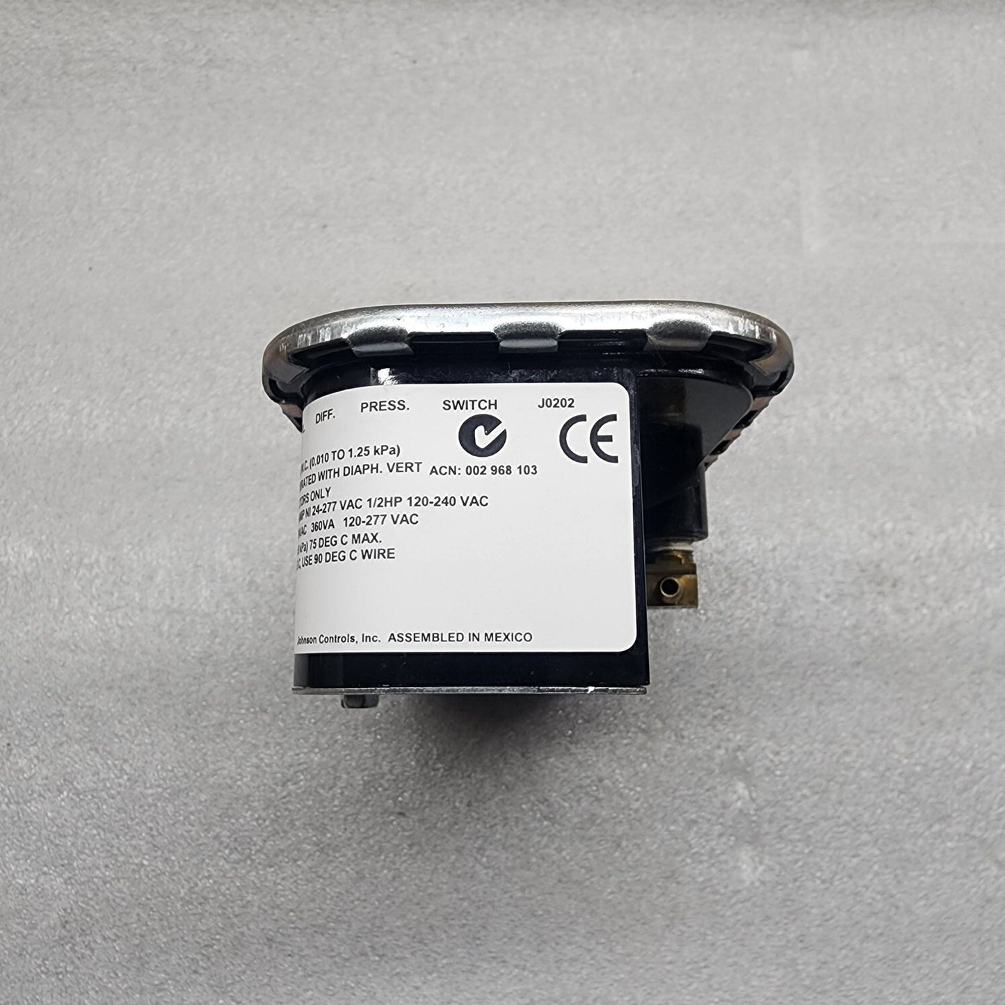 JOHNSON CONTROLS P32AJ-1 PRESSURE SWITCH 1.25KPA P32AJ-1C