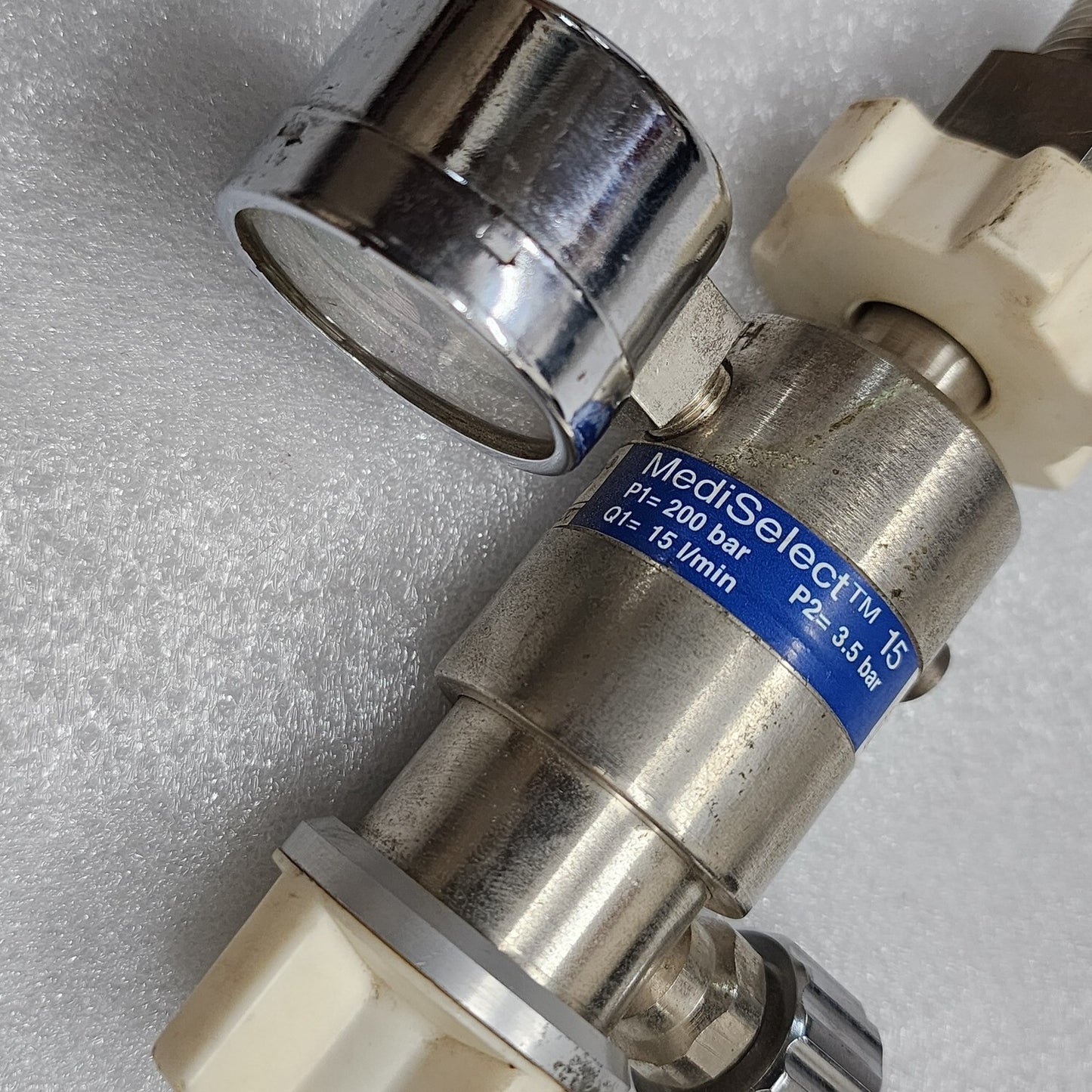 GCE 15 OXYGEN REGULATOR 200 BAR