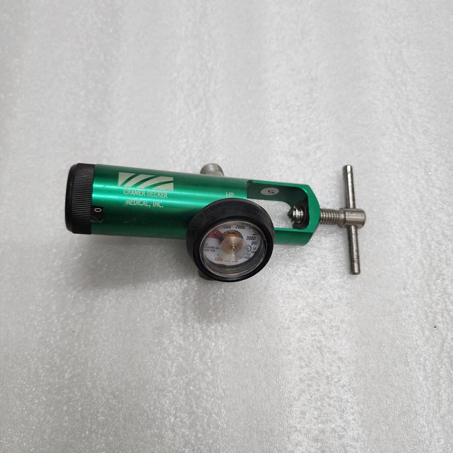 CRAMER DECKER AREG8725-B2D OXYGEN REGULATOR