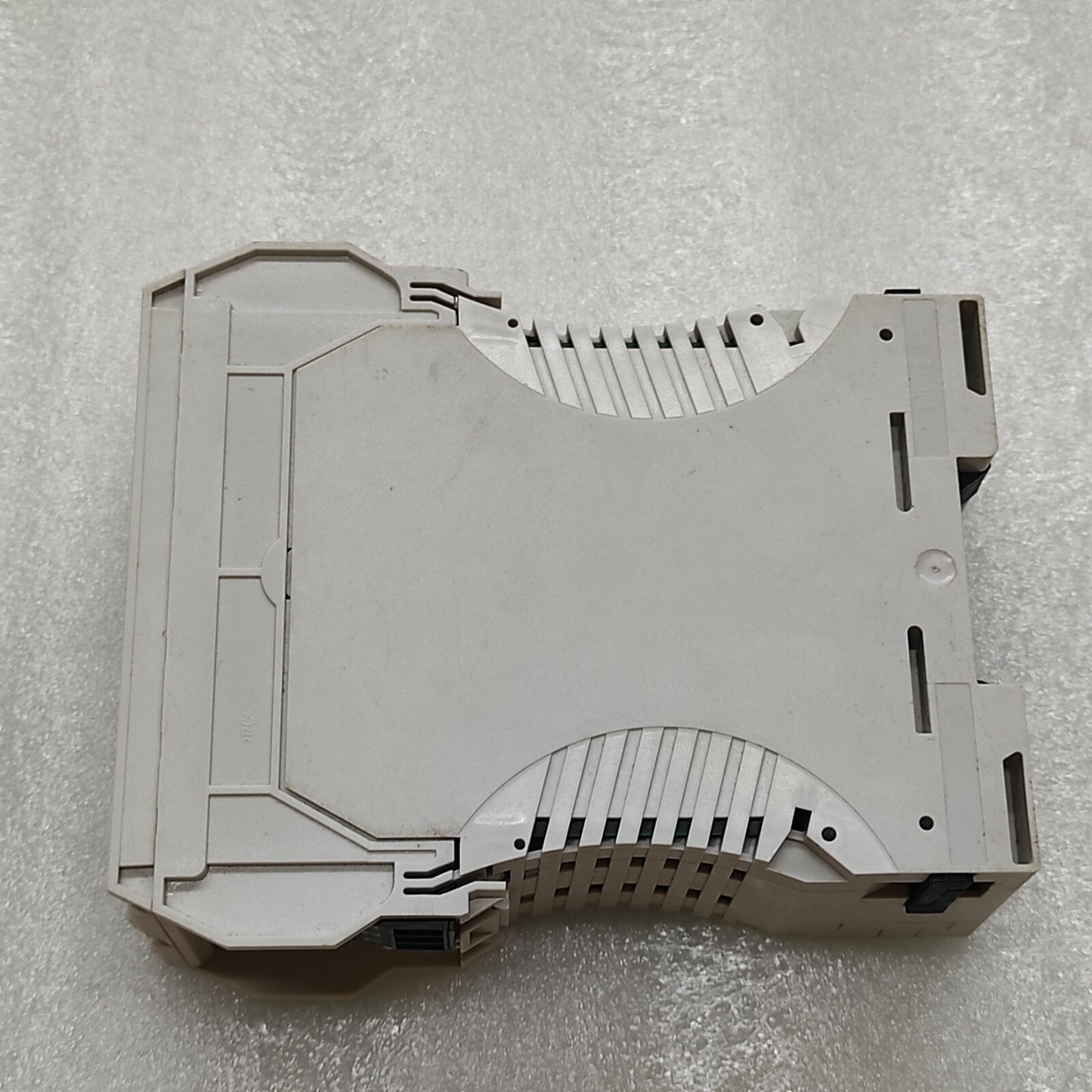 ALLEN BRADLEY STRATIX 2000 CAT 1783-US08T UNMANAGED ETHERNET SWITCH