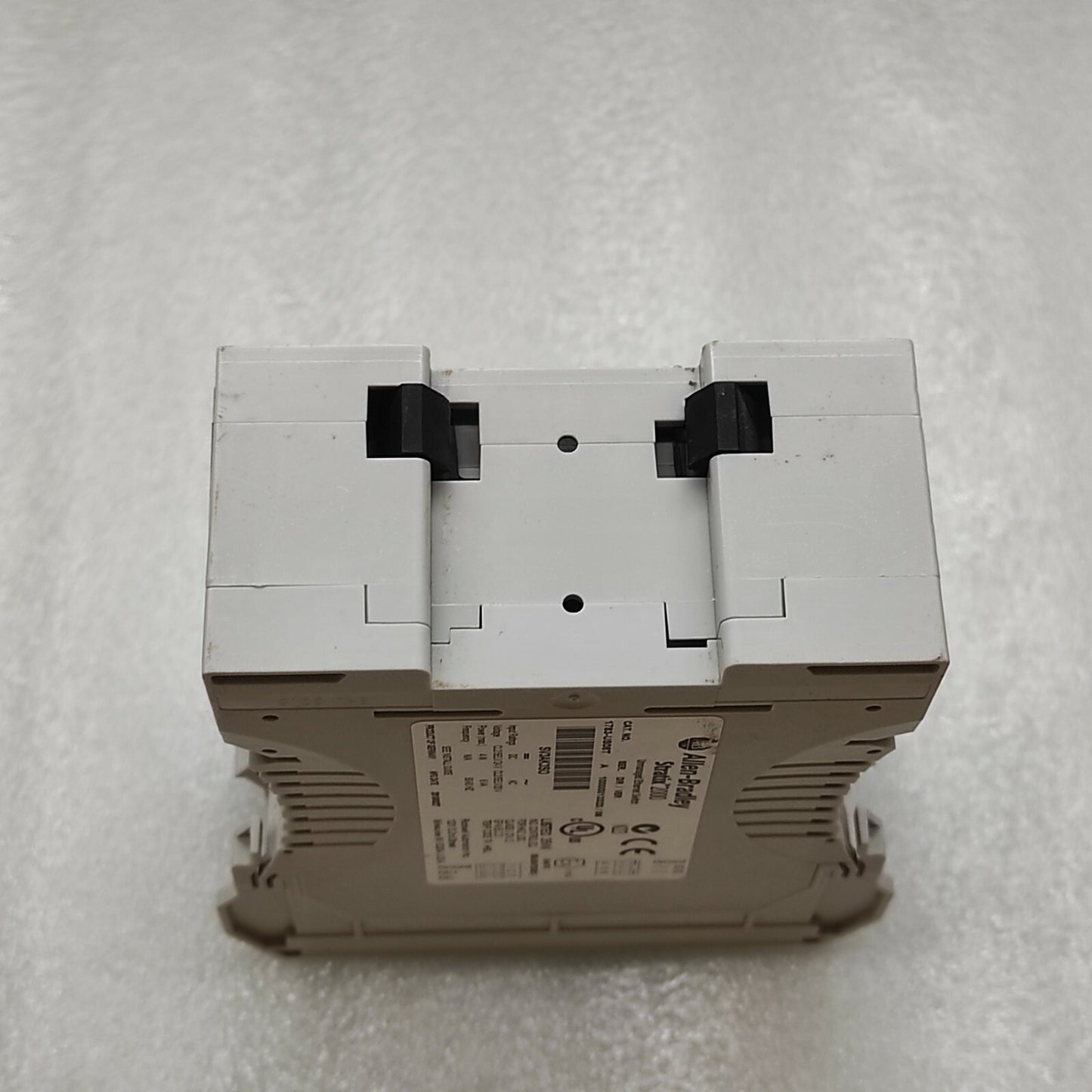 ALLEN BRADLEY STRATIX 2000 CAT 1783-US08T UNMANAGED ETHERNET SWITCH