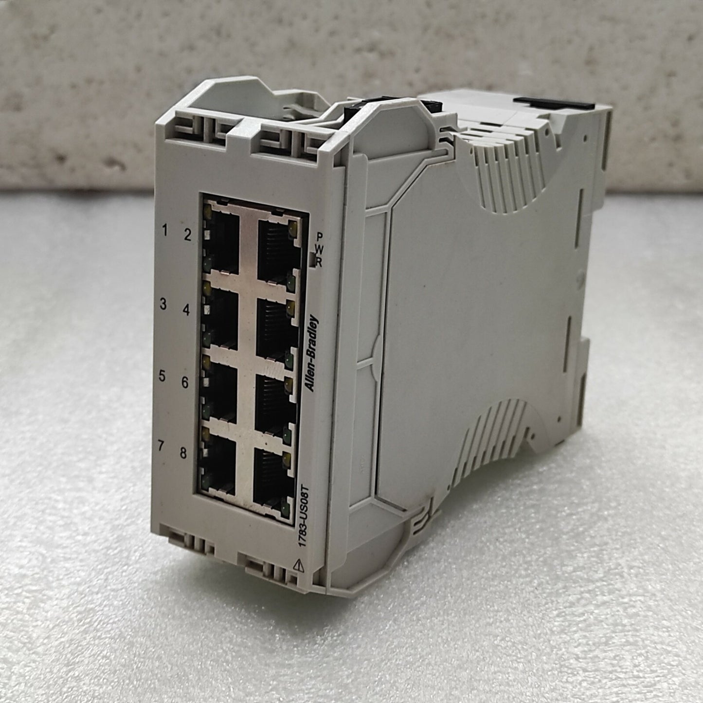 ALLEN BRADLEY STRATIX 2000 CAT 1783-US08T UNMANAGED ETHERNET SWITCH