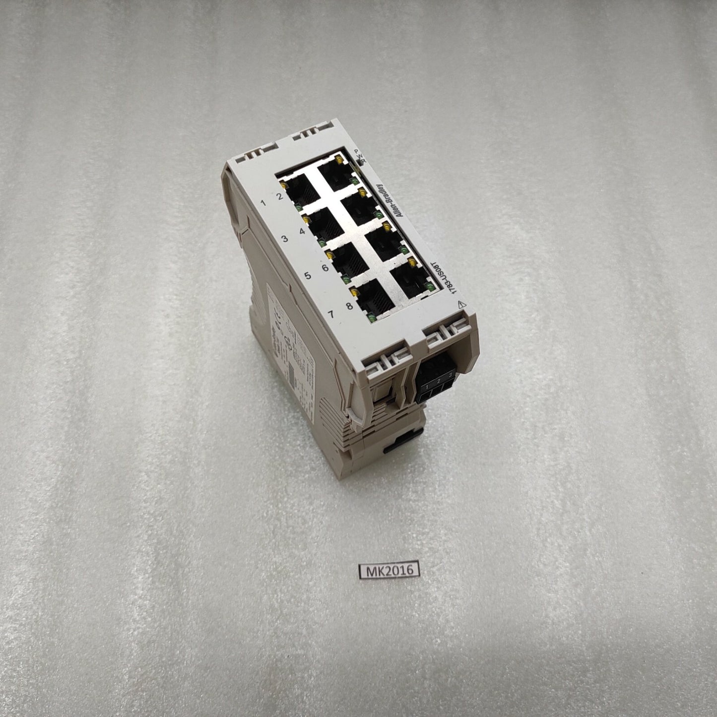 ALLEN BRADLEY STRATIX 2000 CAT 1783-US08T UNMANAGED ETHERNET SWITCH