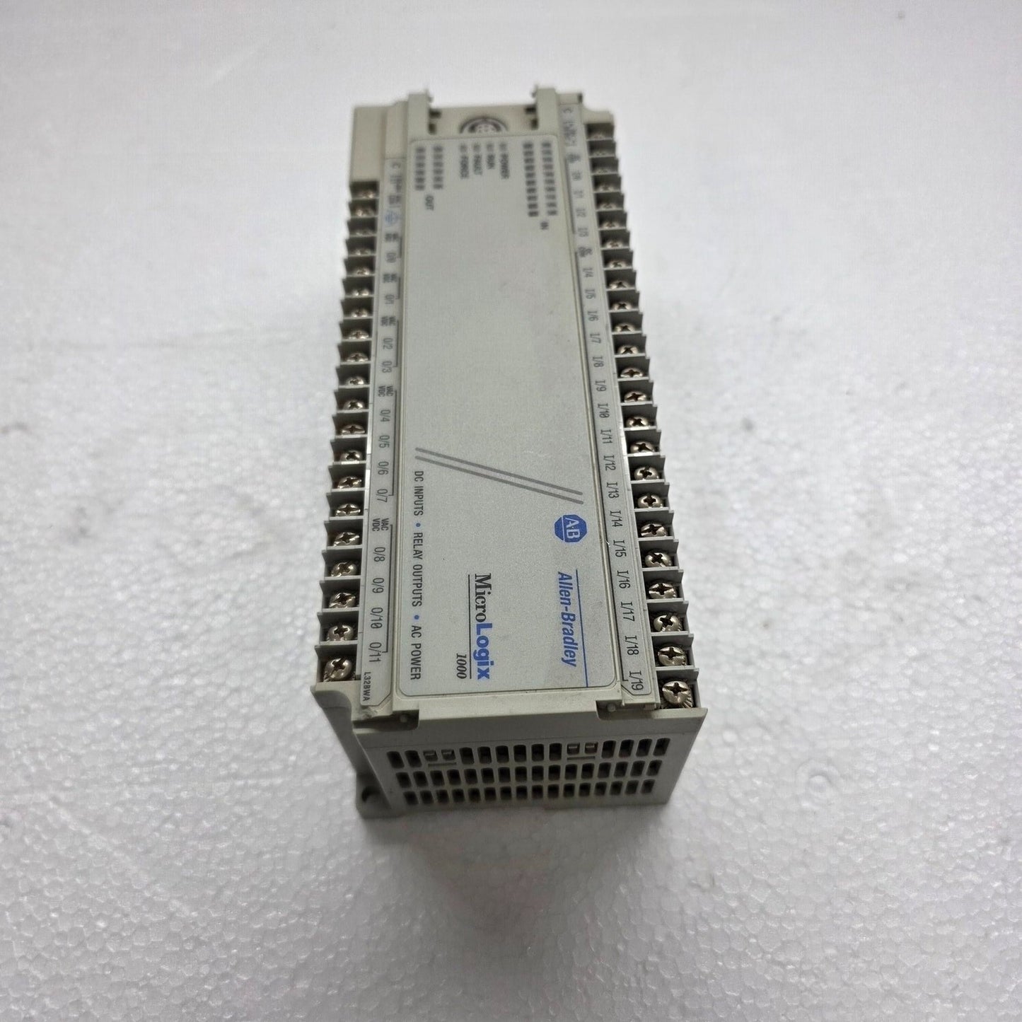 ALLEN BRADLEY MICROLOGIX 1000 CAT 1761-L32BWA