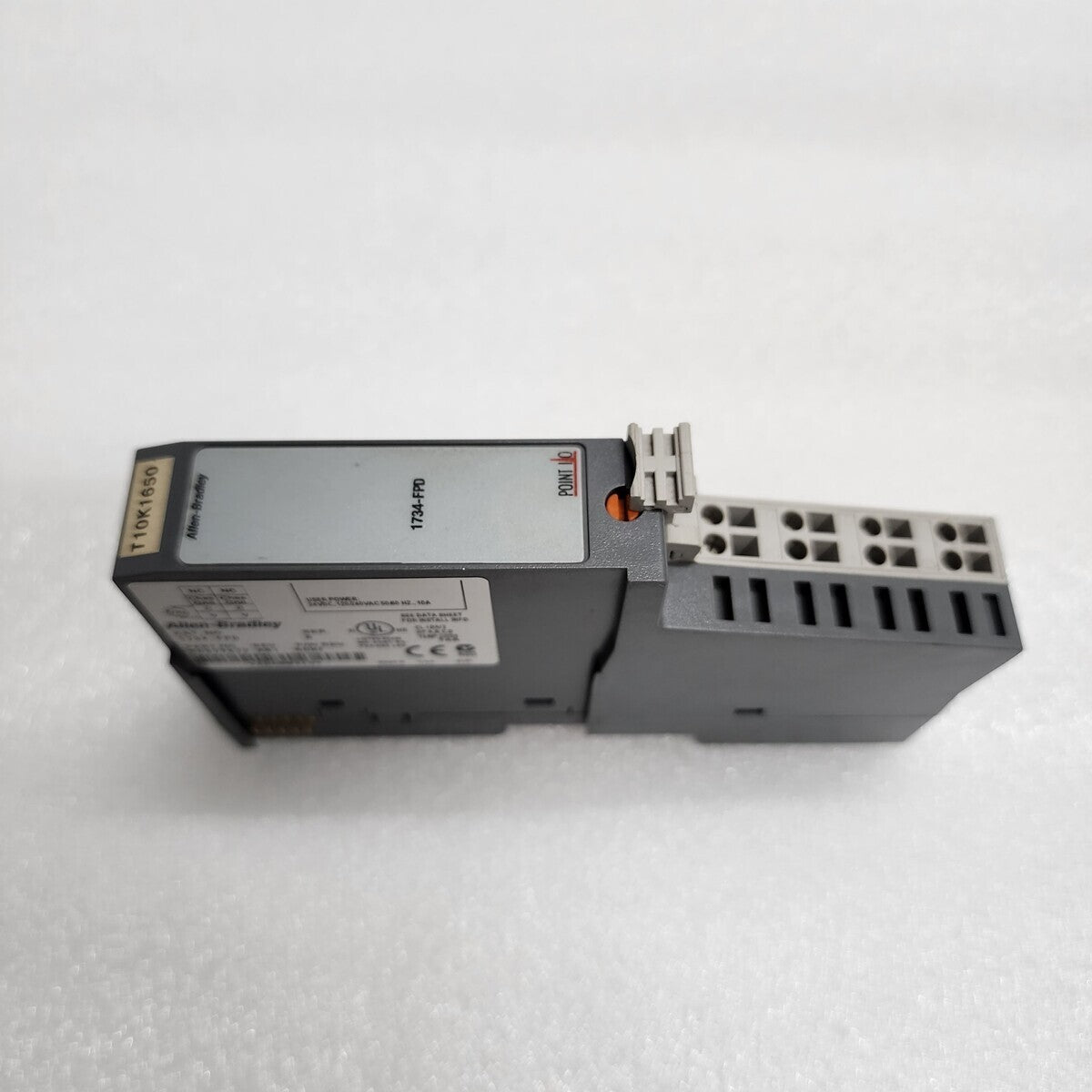 ALLEN BRADLEY CAT 1734-FPD FIELD SIDE VOLTAGE DISTRIBUTOR SER: B 96377472