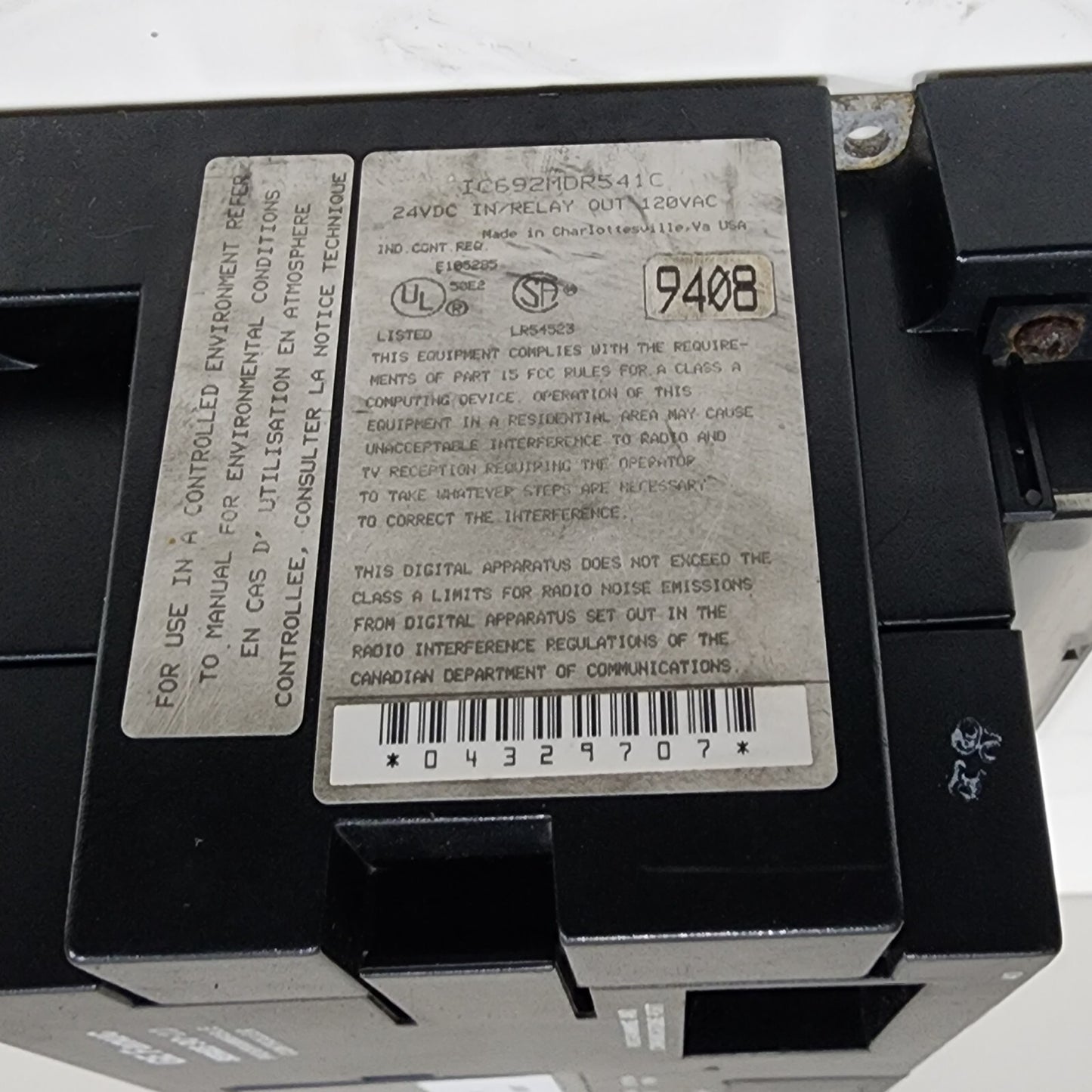 GE FANUC IC692CPU211E PROGRAMMABLE CONTROLLER IC692MDR541C 24VDC
