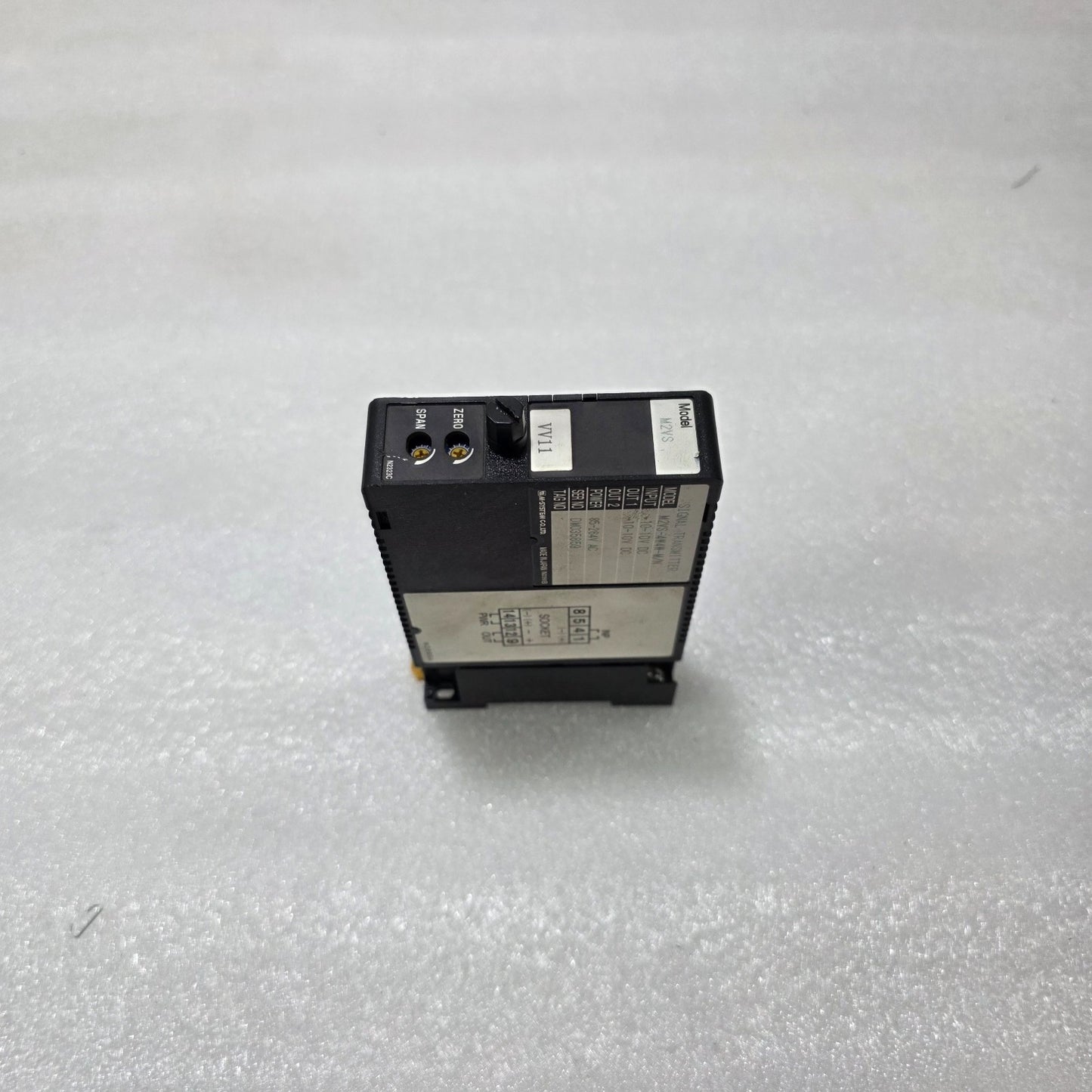 M-SYSTEM M2VS-4W4W-M/N SIGNAL TRANSMITTER 0–10V DC DUAL OUTPUT 85–264VAC MADE IN