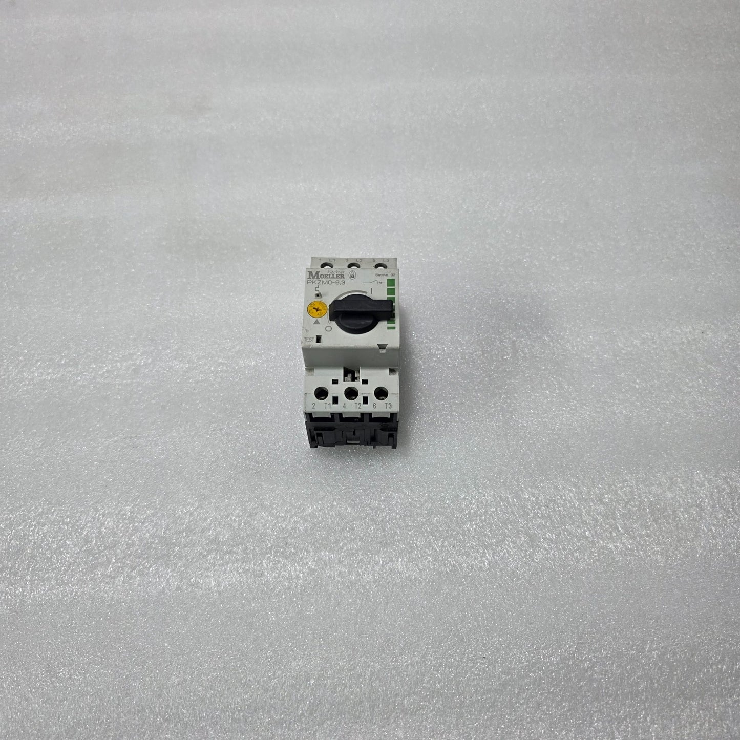 MOELLER PKZM0-6.3 MOTOR PROTECTION CIRCUIT BREAKER 4–6.3A MANUAL MOTOR STARTER