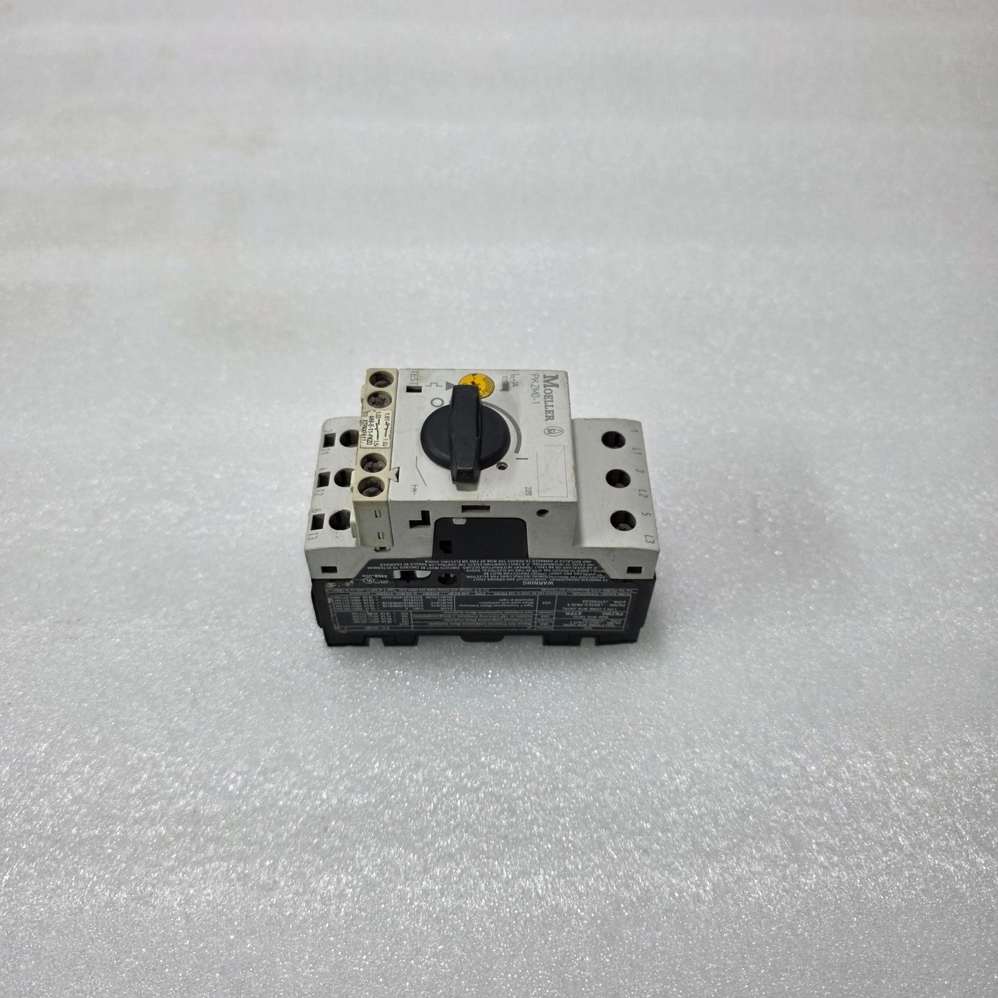 MOELLER PKZM0-1 MOTOR PROTECTION CIRCUIT BREAKER 0.63–1A MANUAL MOTOR STARTER