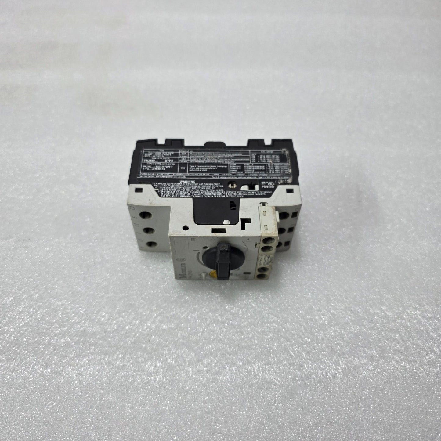 MOELLER PKZM0-1 MOTOR PROTECTION CIRCUIT BREAKER 0.63–1A MANUAL MOTOR STARTER