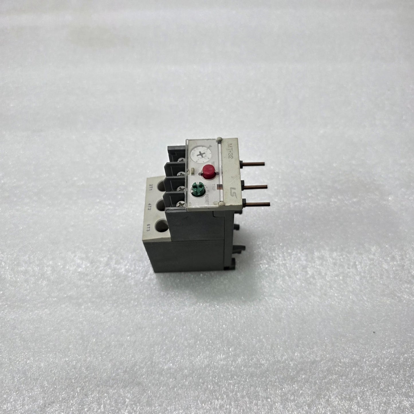 LS MT-32/3K THERMAL OVERLOAD RELAY 2.5–4A CLASS 10A MOTOR PROTECTION RELAY