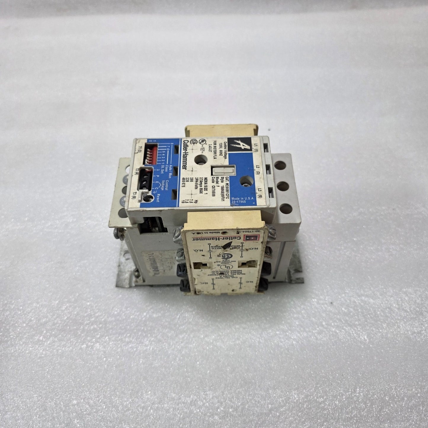 CUTLER HAMMER W200M1CFC MOTOR STARTER | NEMA SIZE 1 | 120V COIL | 3.43–27 FLA