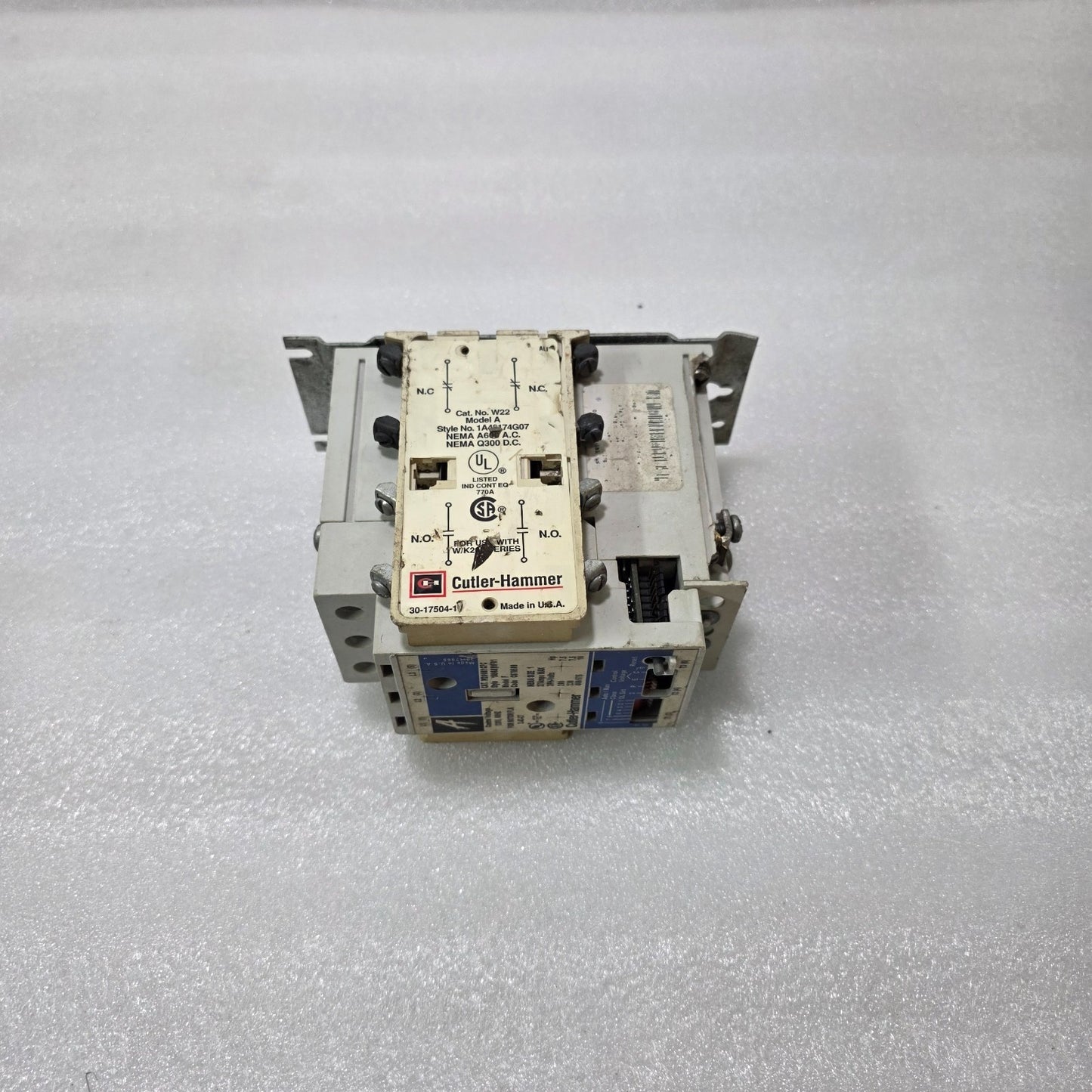 CUTLER HAMMER W200M1CFC MOTOR STARTER | NEMA SIZE 1 | 120V COIL | 3.43–27 FLA