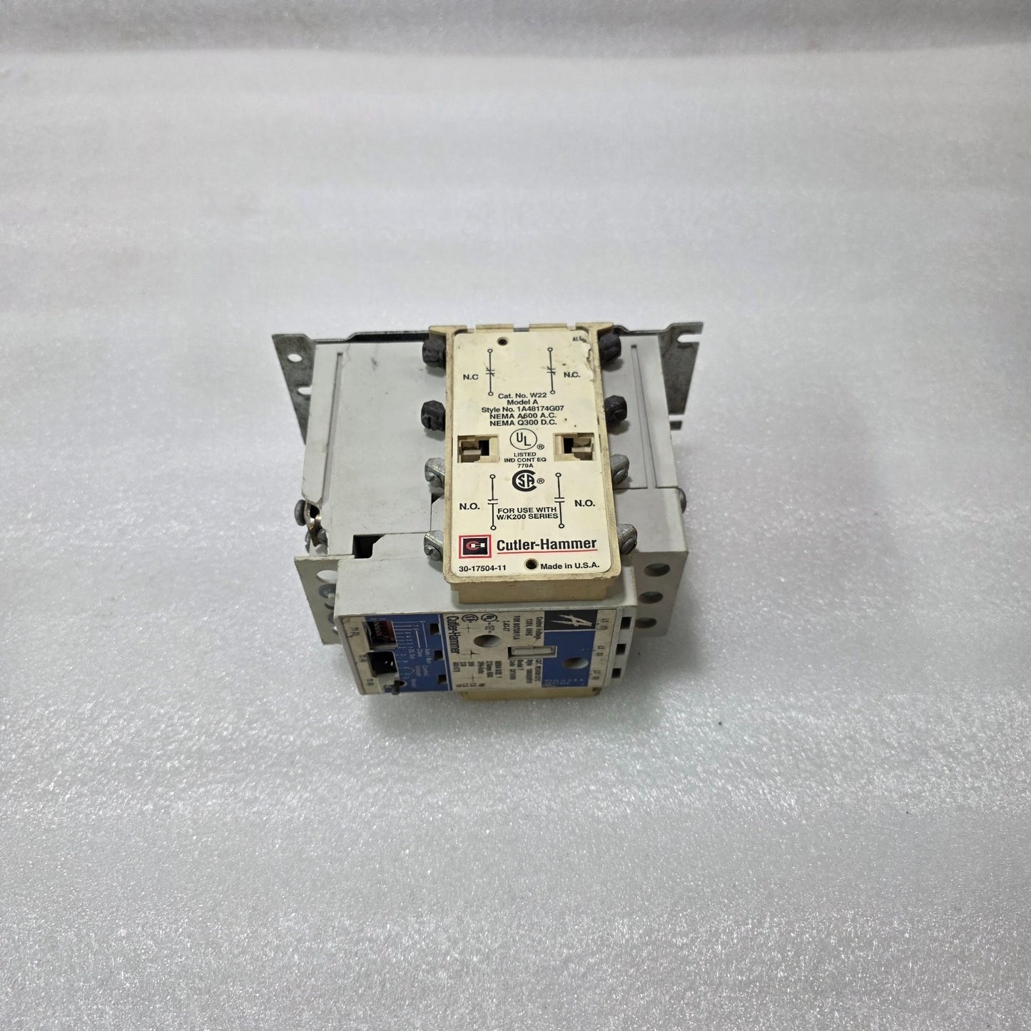 CUTLER HAMMER W200M1CFC MOTOR STARTER | NEMA SIZE 1 | 120V COIL | 3.43–27 FLA