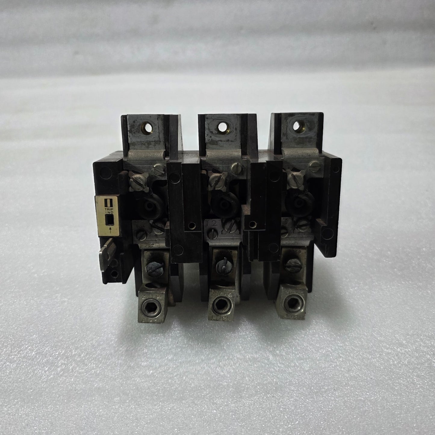 3-POLE INDUSTRIAL CONTACTOR ASSEMBLY 11786839 | HEAVY DUTY ELECTRICAL SWITCHING
