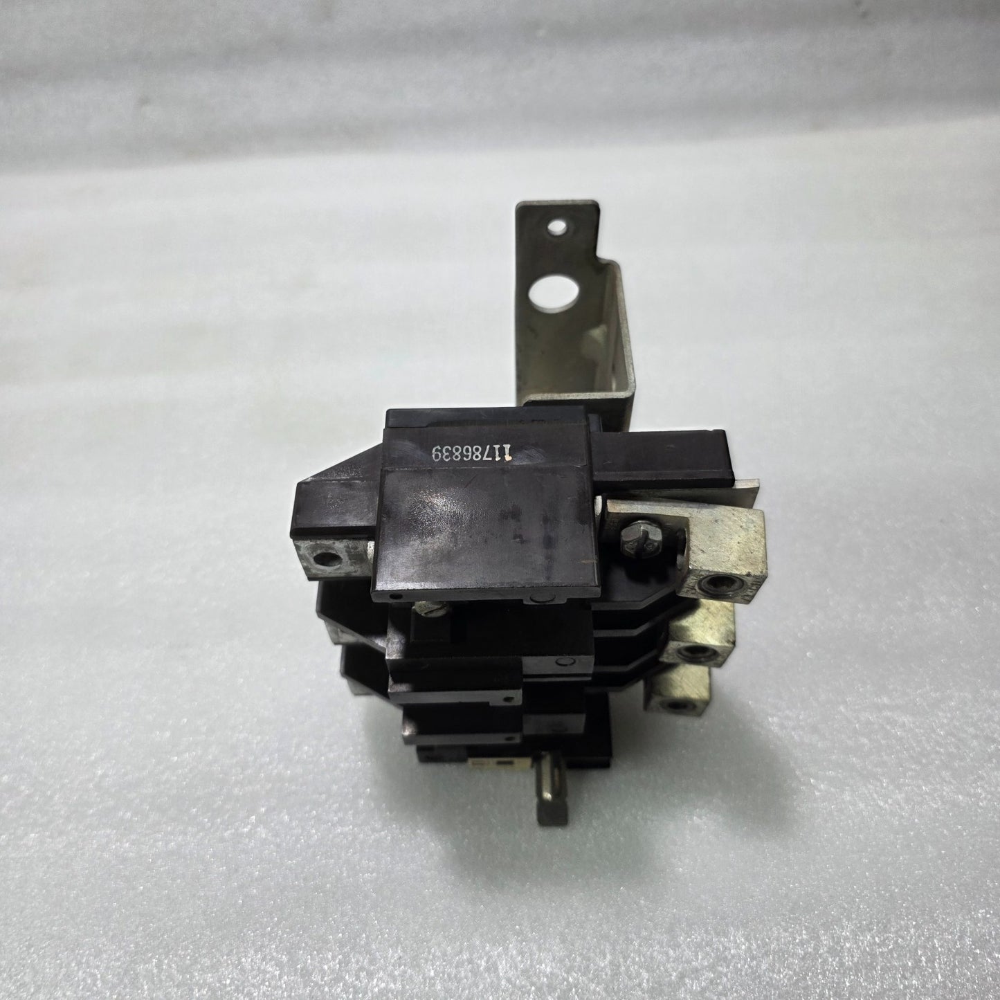 3-POLE INDUSTRIAL CONTACTOR ASSEMBLY 11786839 | HEAVY DUTY ELECTRICAL SWITCHING