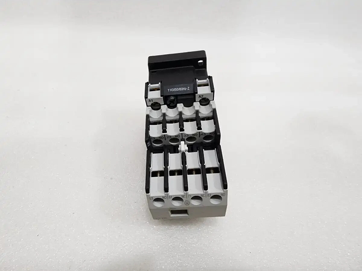 MOELLER DILR40 CONTROL RELAY COIL VOLTAGE 110V 22 DIL
