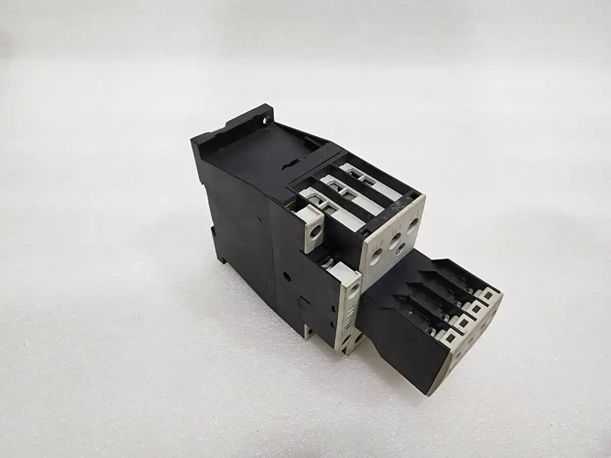 MOELLER DILM32-10 MAGNETIC CONTACTOR DIL M32-XHI22 24V