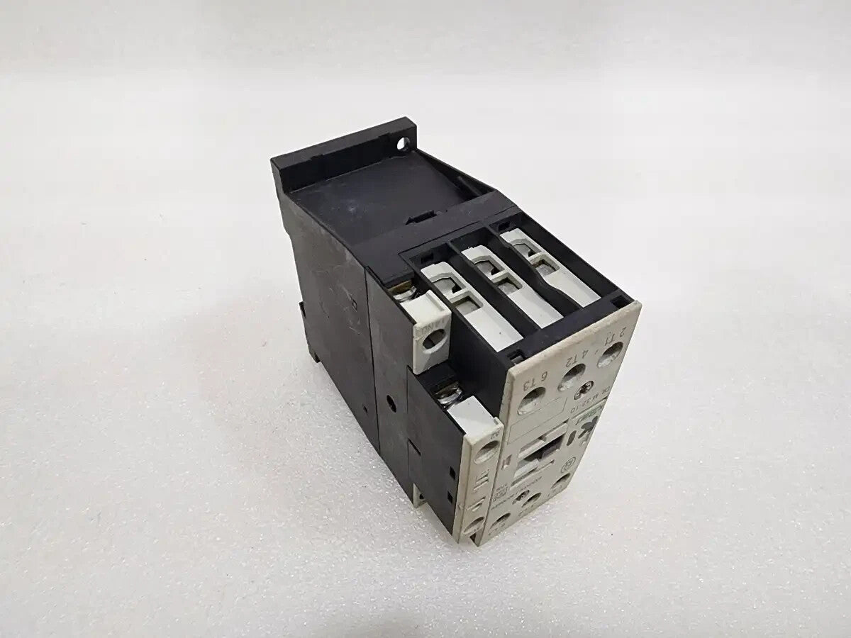 MOELLER DIL M 32-10 MAGNETIC CONTQACTOR 400-440V DILMC32