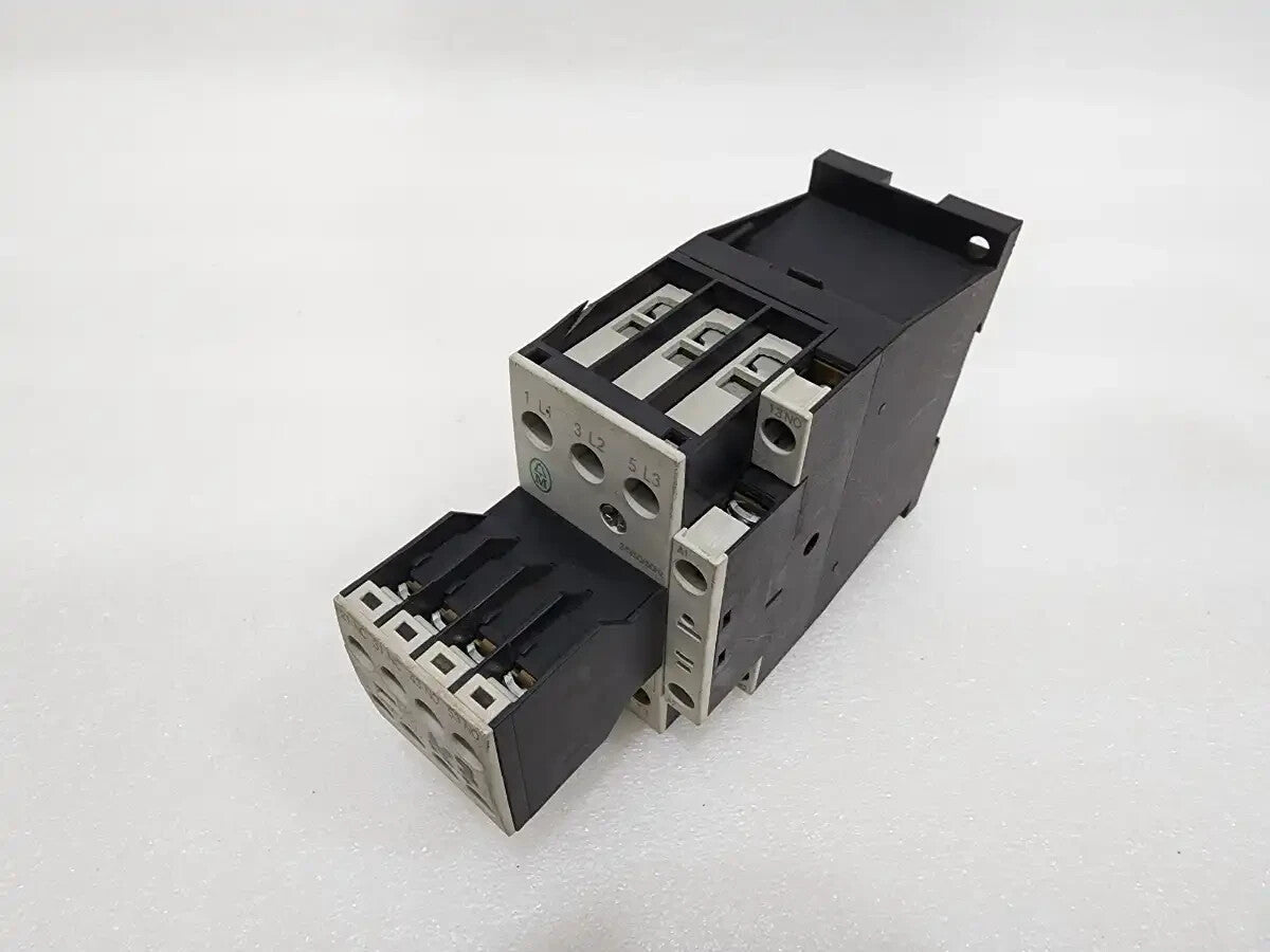 MOELLER DILM32-10 MAGNETIC CONTACTOR DIL M32-XHI22 24V