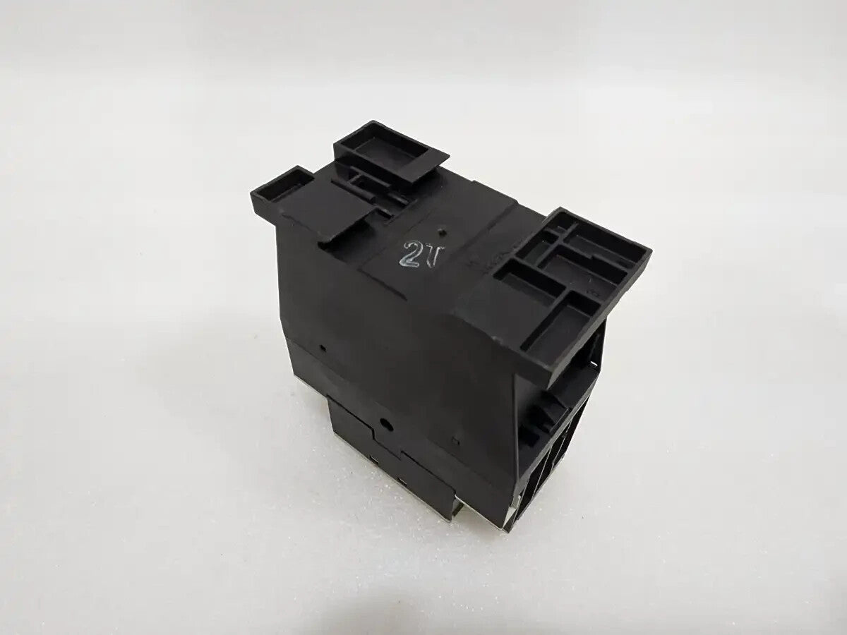 MOELLER DIL M 32-10 MAGNETIC CONTQACTOR 400-440V DILMC32