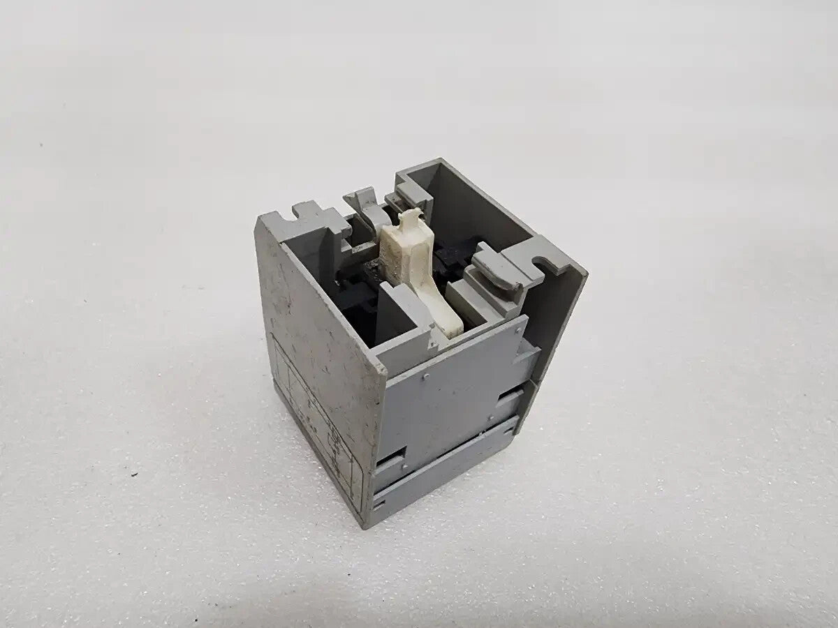 ALLEN BRADLEY CAT 100-FL AUXILIARY CONTACTOR