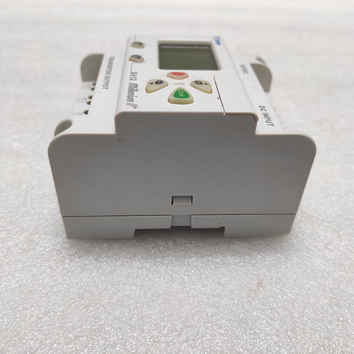 CROUZET SA12 MILLENIUM II CONTROLLER 88950042 24VDC