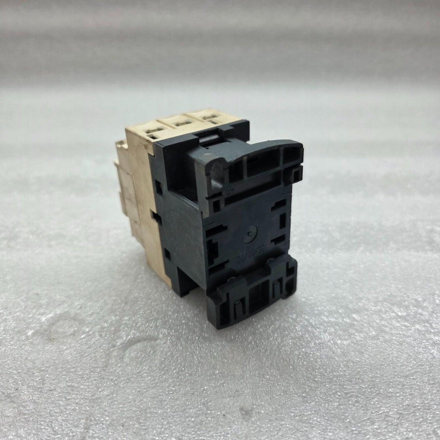 CAD32 CONTROL RELAY LOT OF 3 UNIT