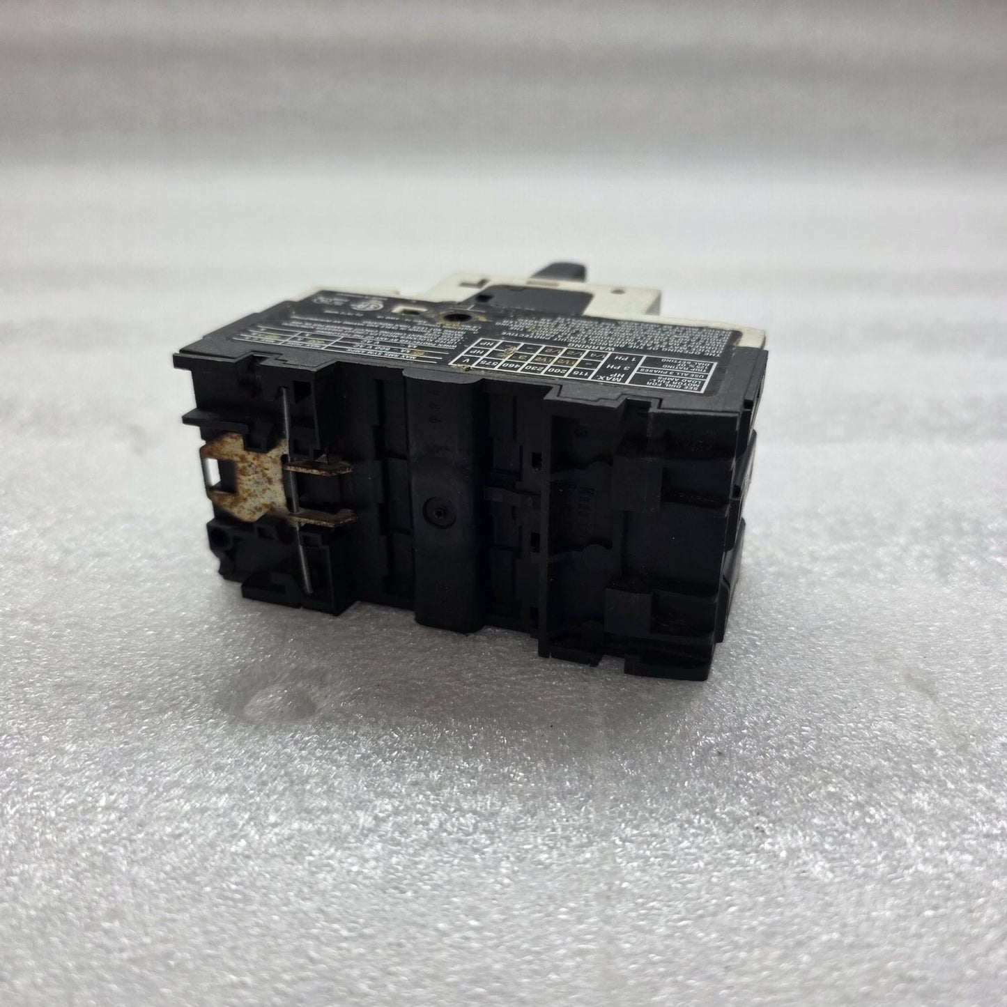 MOELLER PKZM0-6.3 MOTOR PROTECTION CIRCUIT BREAKER 4-6.3A