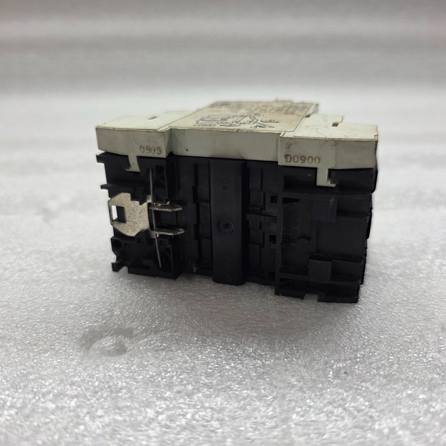 MOELLER PKZM0-6.3 MOTOR PROTECTION CIRCUIT BREAKER 4.9-6.3A PKZM0