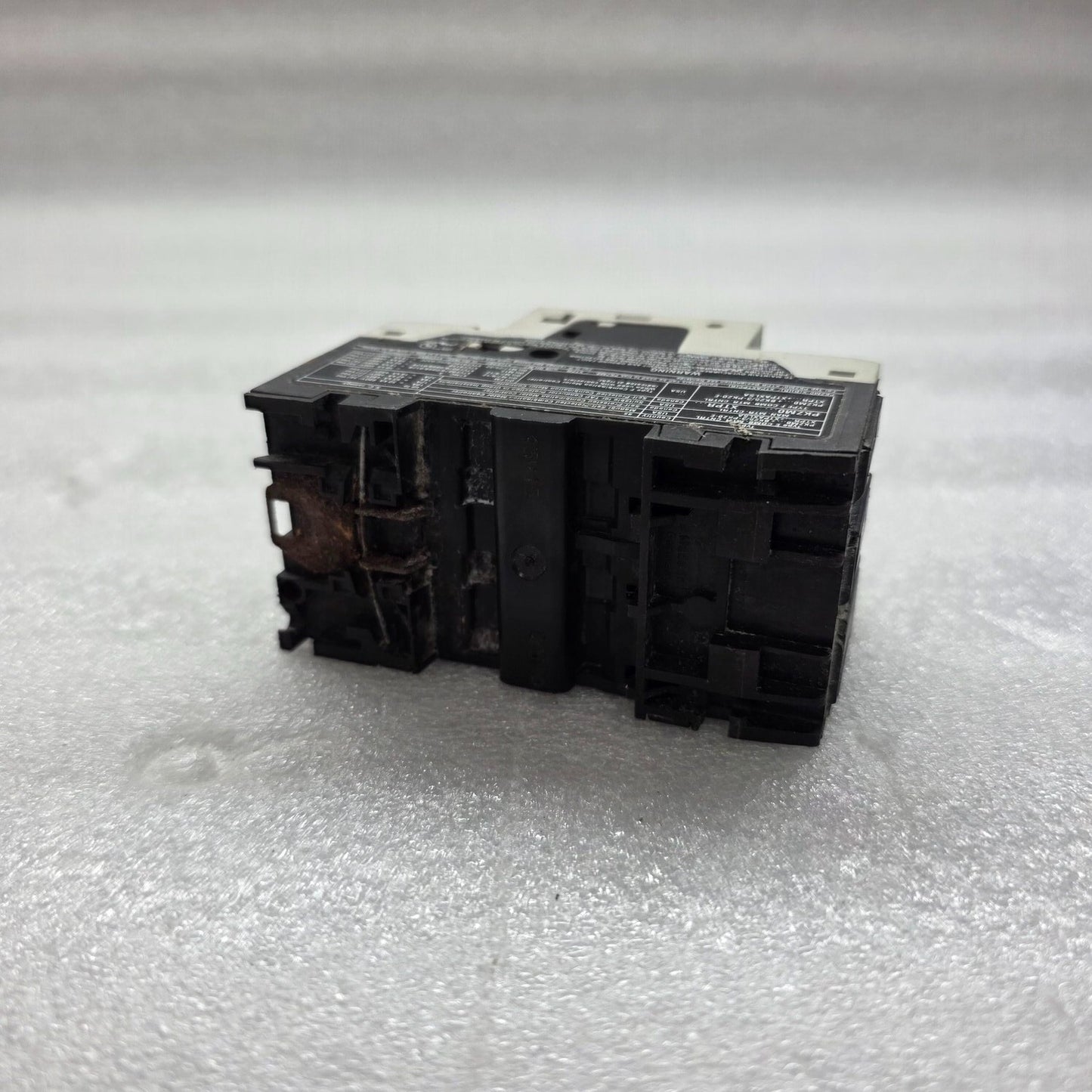 EATON PKZM0-2.5 MOTOR PROTECTION CIRCUIT BREAKER 2.5A XTPR2P5BC1